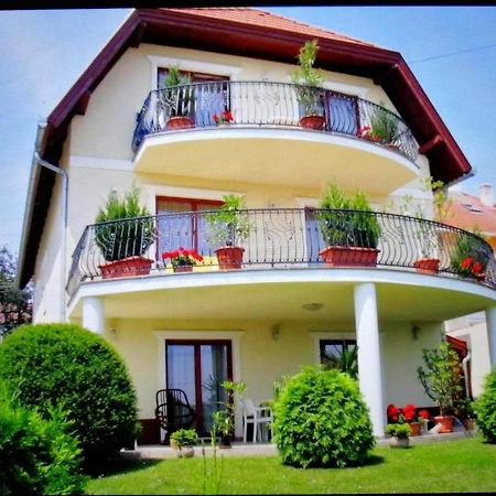 Erika Apartmanhazak Hévíz Buitenkant foto
