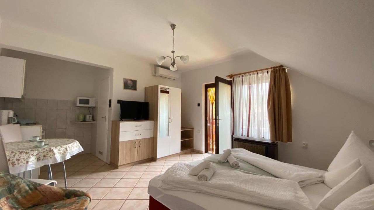 Erika Apartmanhazak Hévíz Buitenkant foto