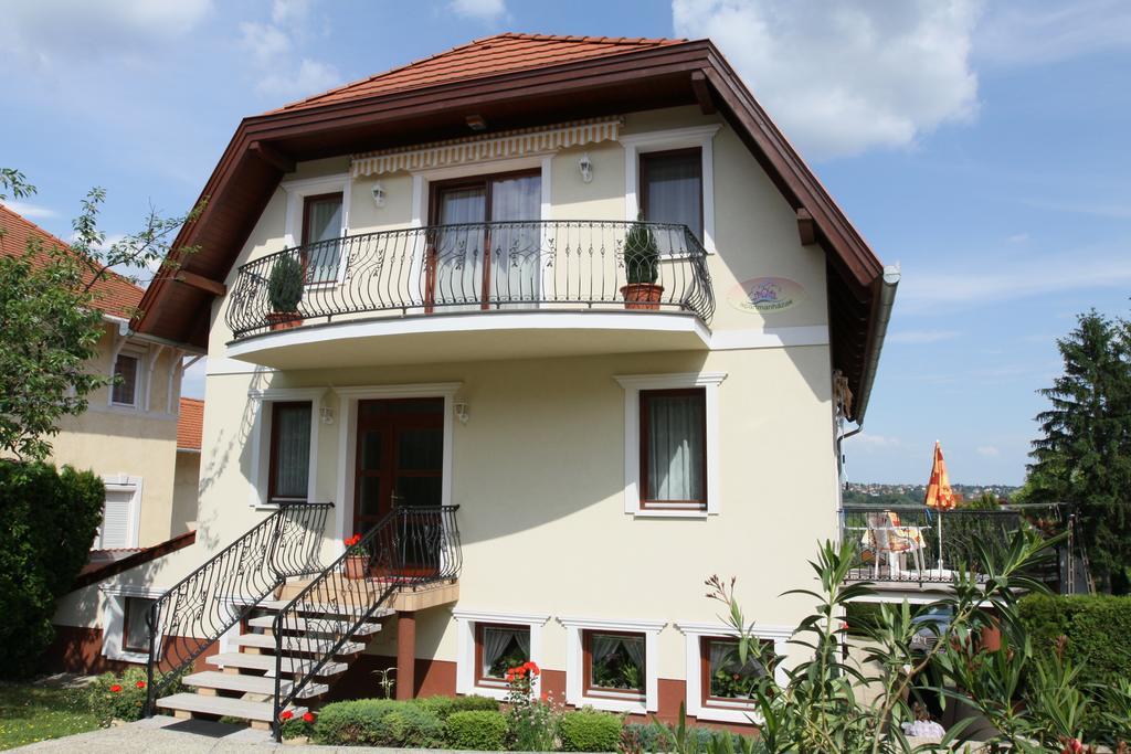 Erika Apartmanhazak Hévíz Buitenkant foto