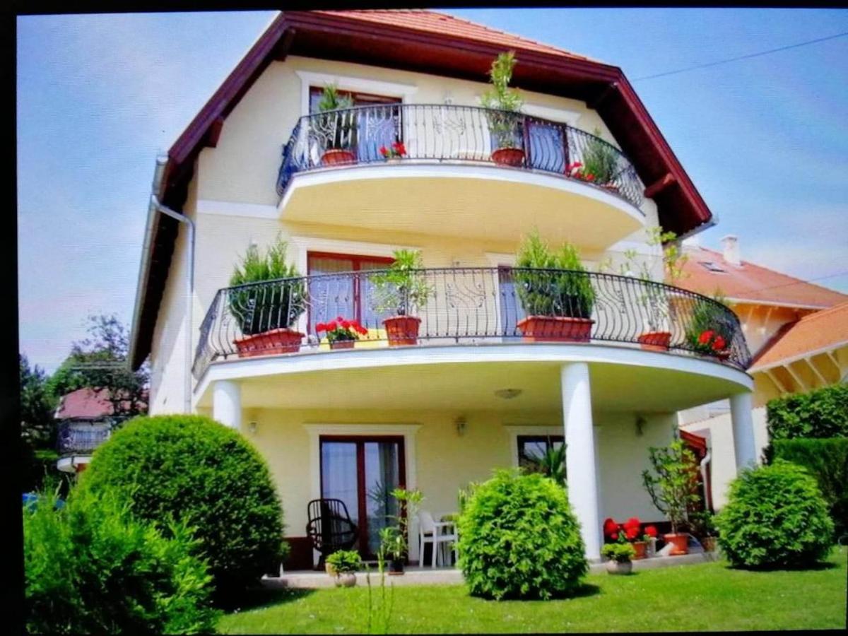 Erika Apartmanhazak Hévíz Buitenkant foto