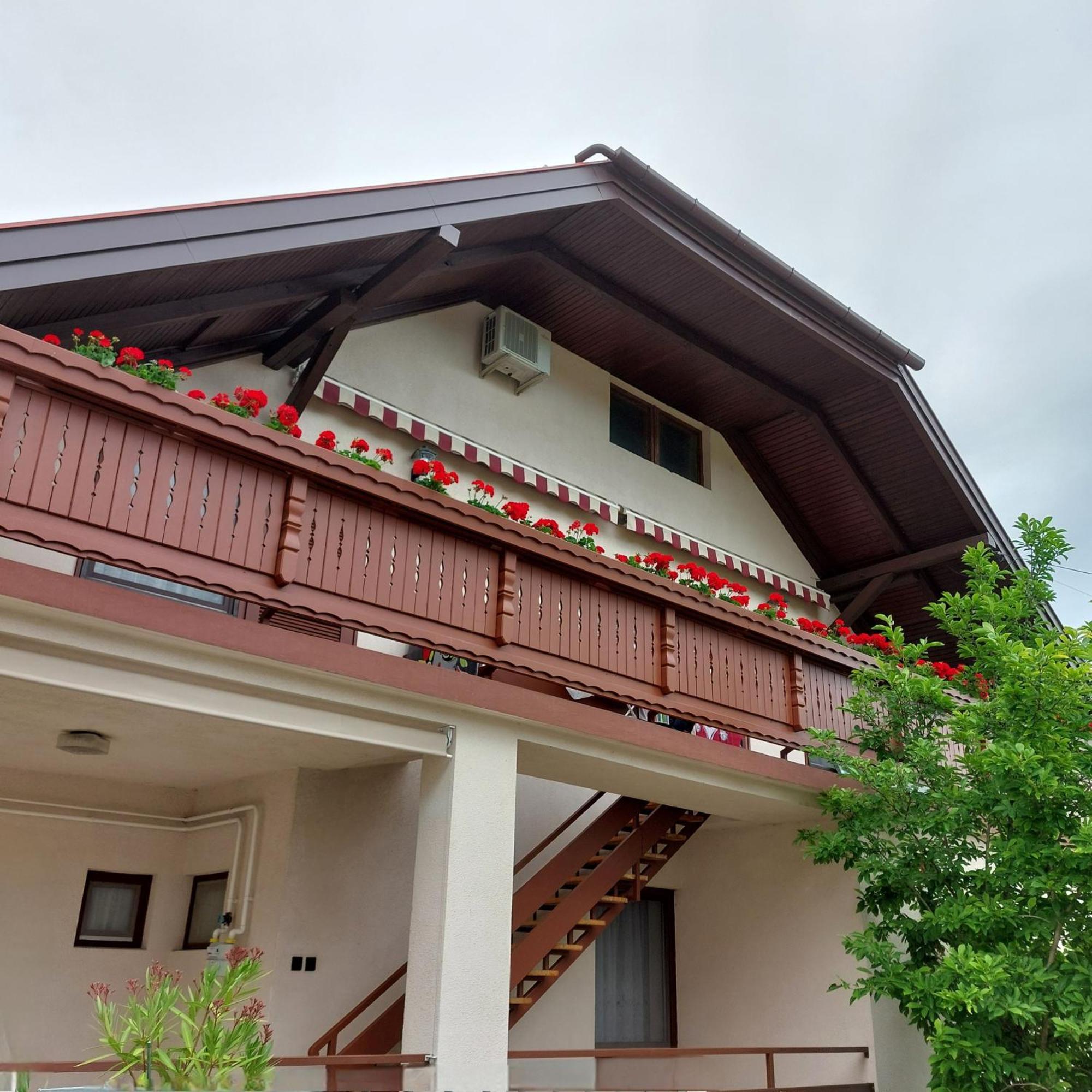 Erika Apartmanhazak Hévíz Buitenkant foto