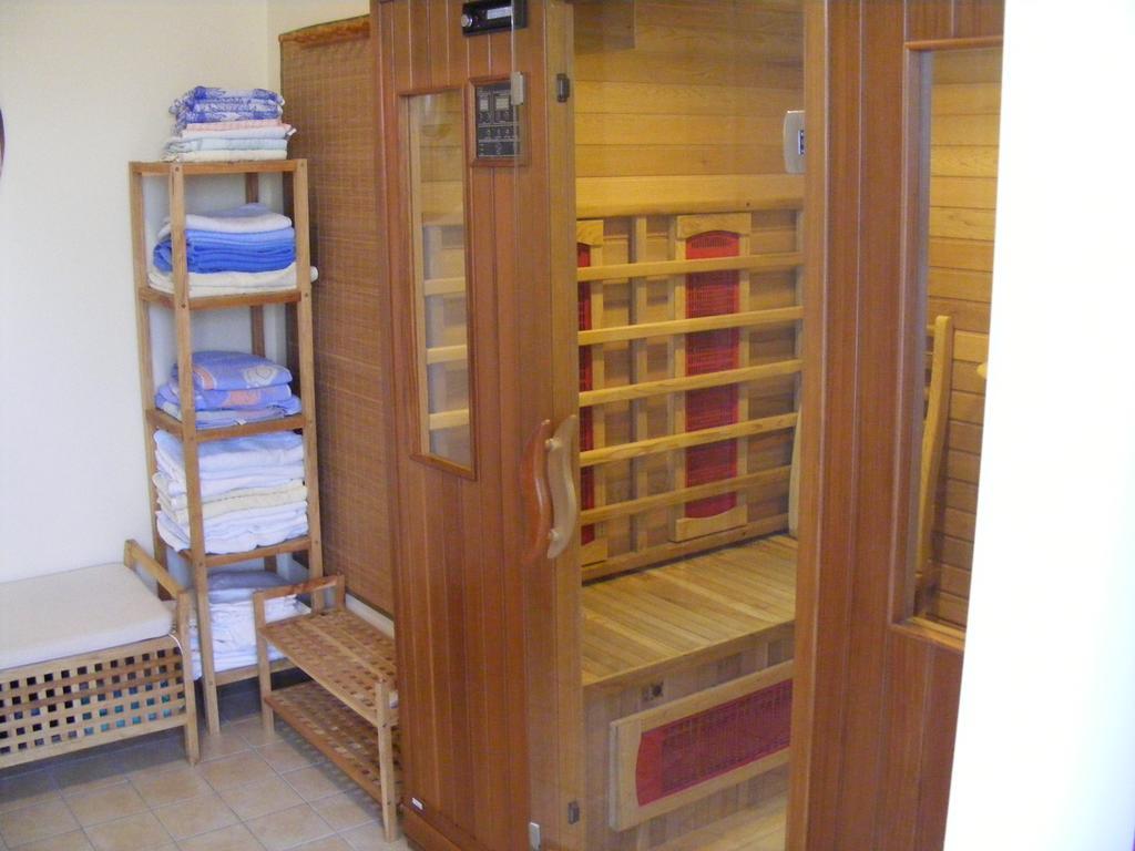 Erika Apartmanhazak Hévíz Buitenkant foto