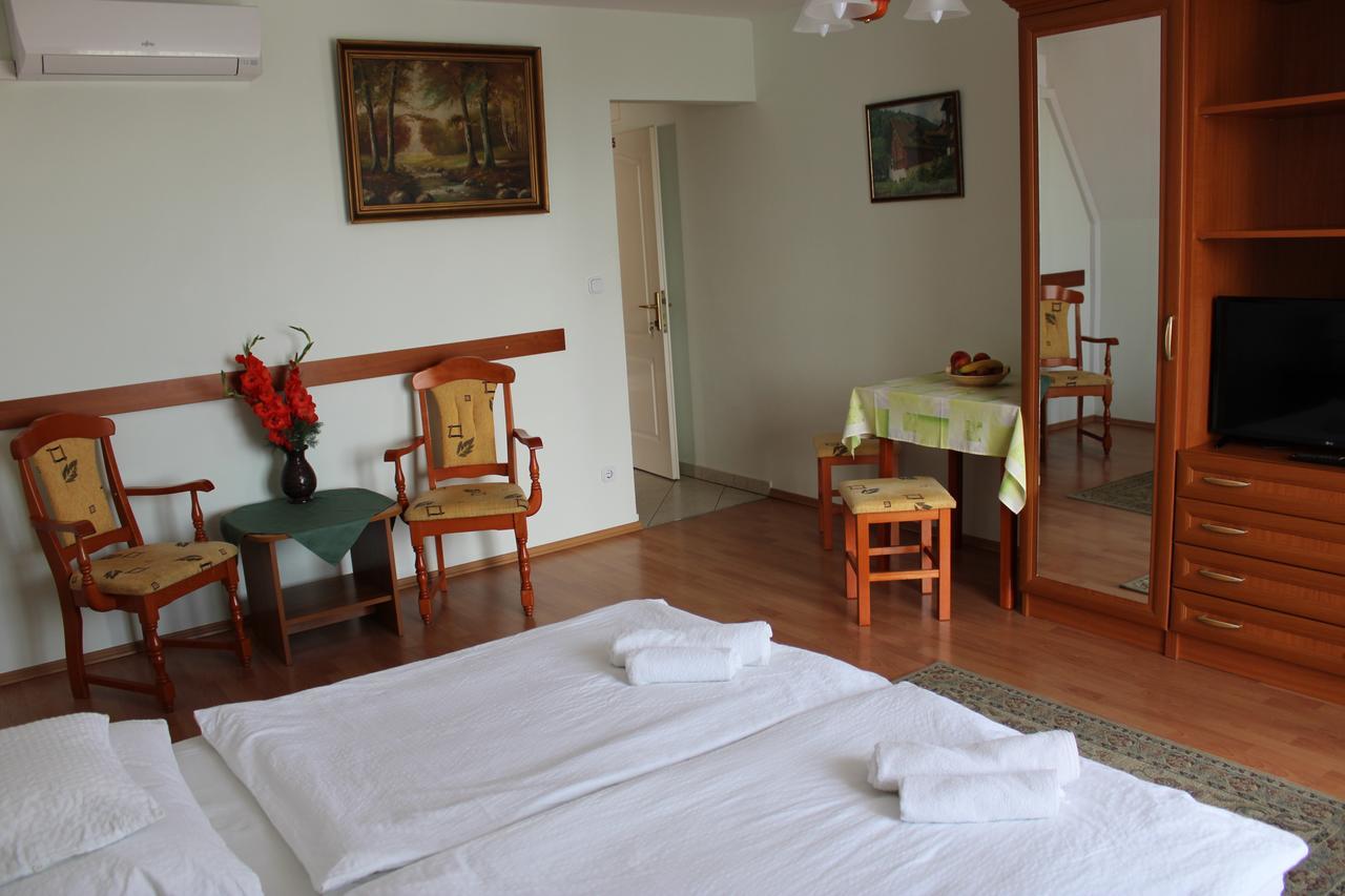 Erika Apartmanhazak Hévíz Buitenkant foto