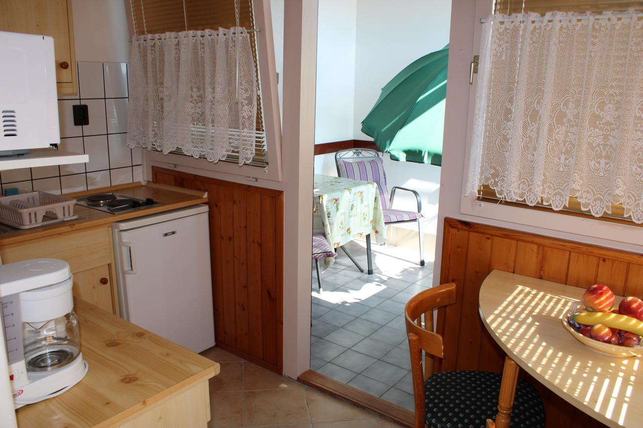 Erika Apartmanhazak Hévíz Buitenkant foto